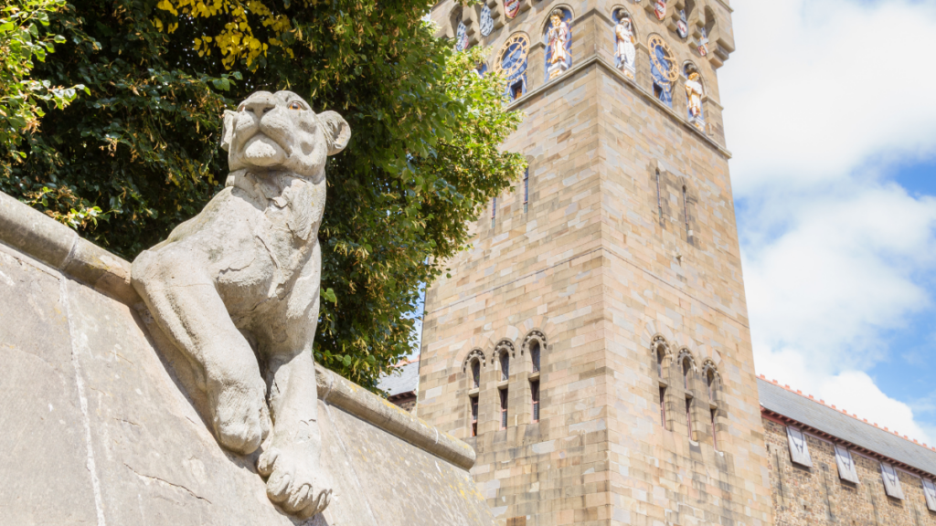Photo of the stone lioness from Cardiff's iconic Animal Wall